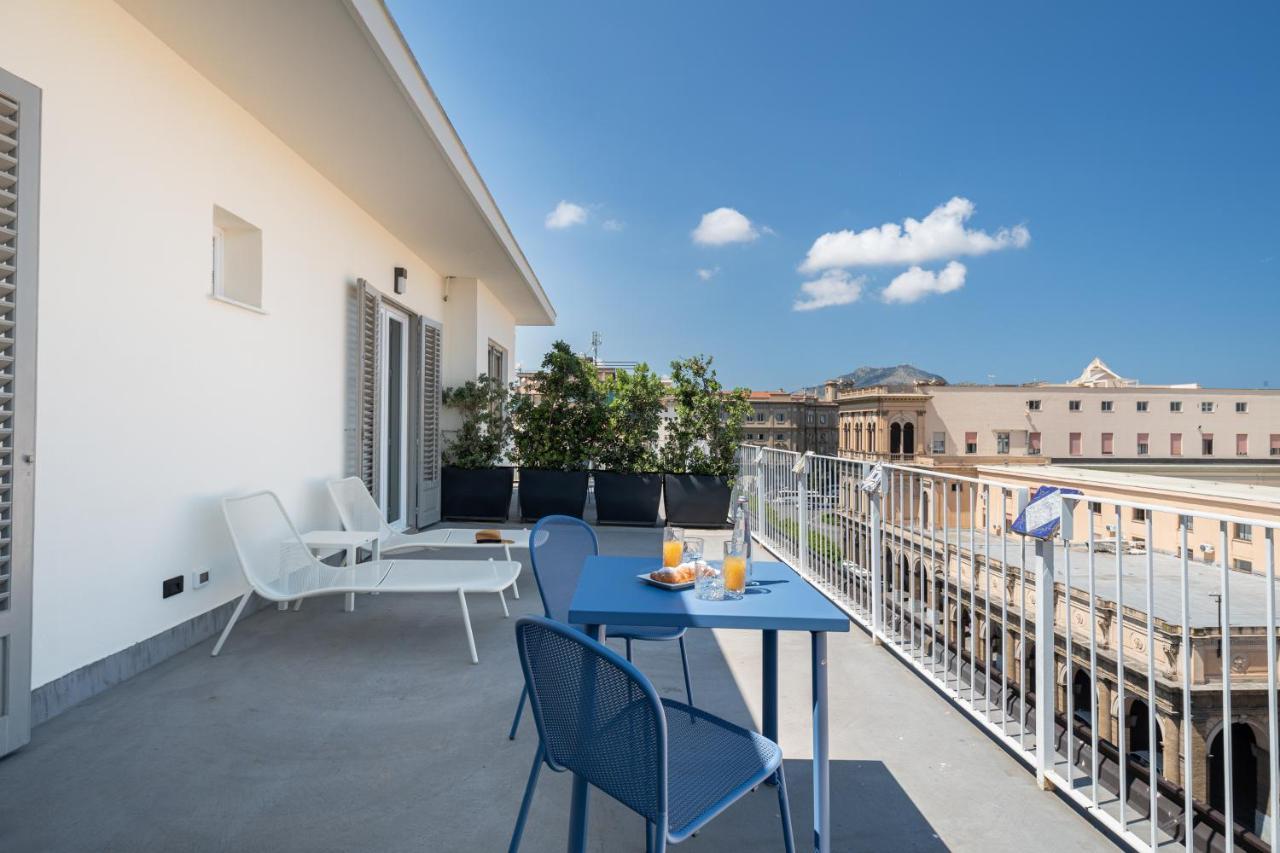 Suite Al Centro Di Palermo Con Terrazza Privata Екстериор снимка