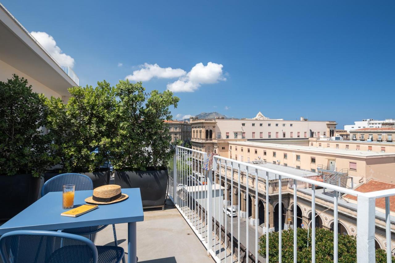 Suite Al Centro Di Palermo Con Terrazza Privata Екстериор снимка